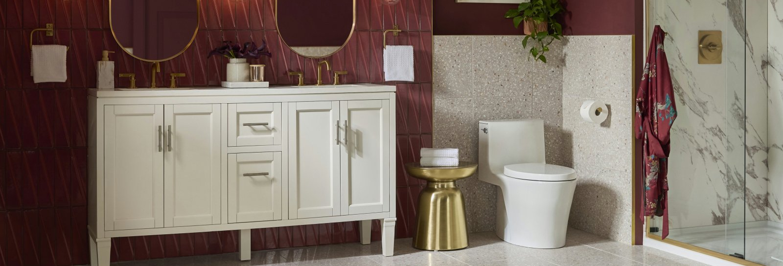 Modern-Tiled-Bathroom-1600x800